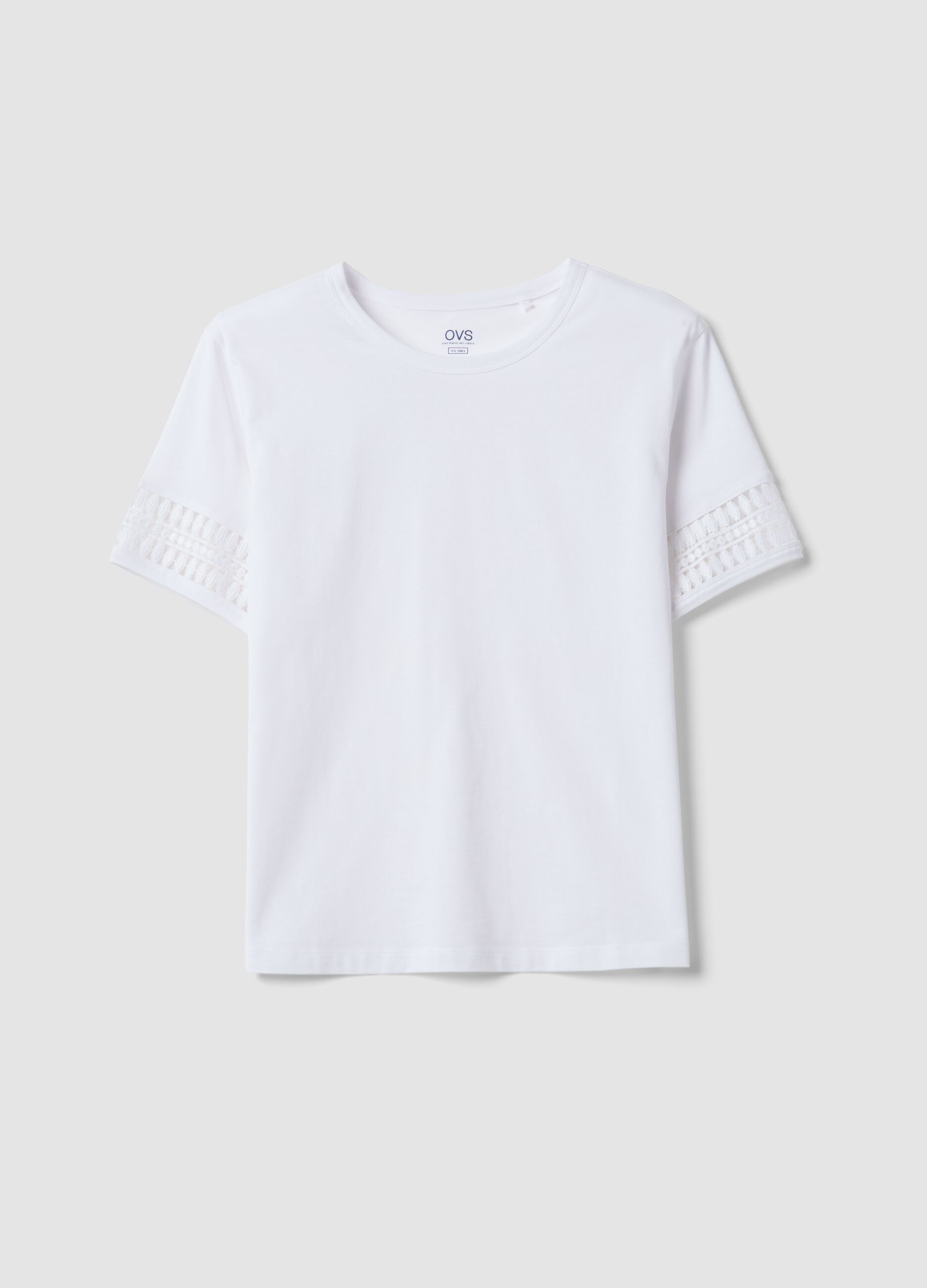 White pure cotton T-shirt with lace sleeves