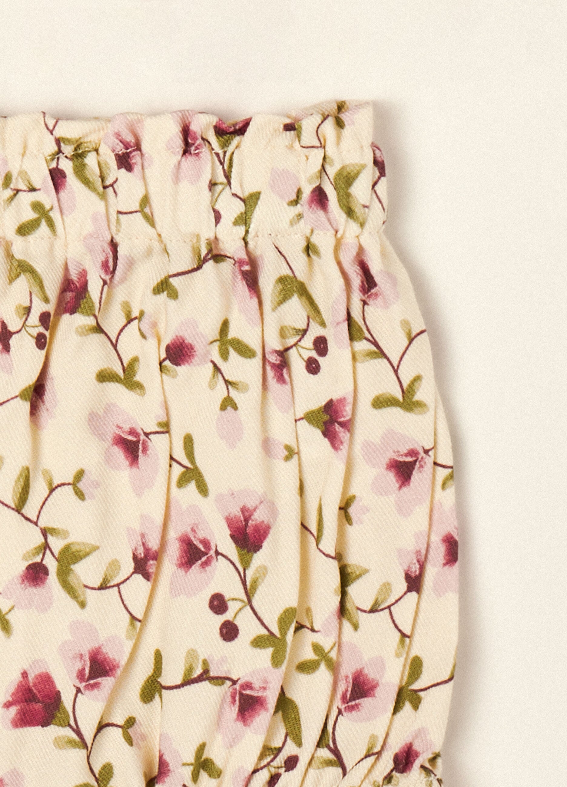 Beige pure viscose floral set with crew neck