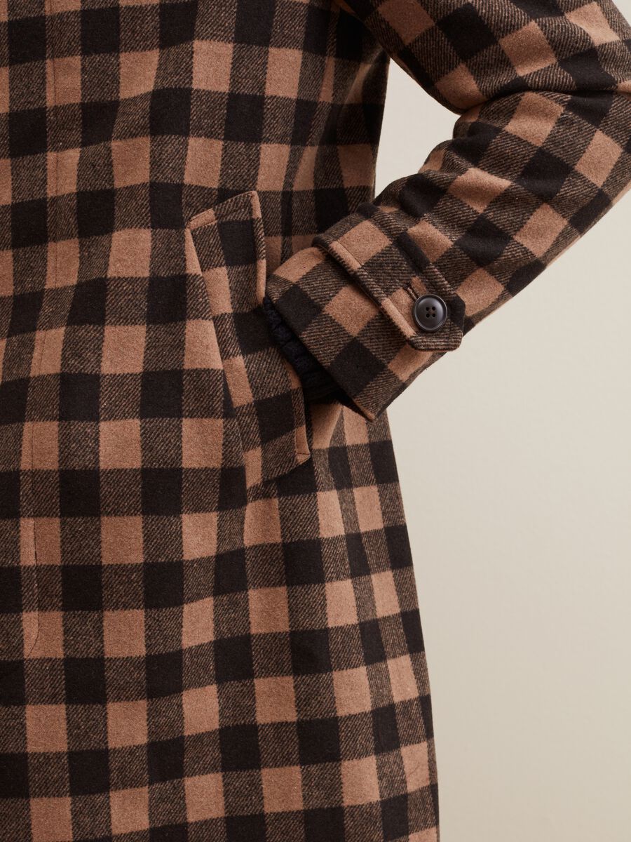 Cappotto lungo monopetto a quadri_3