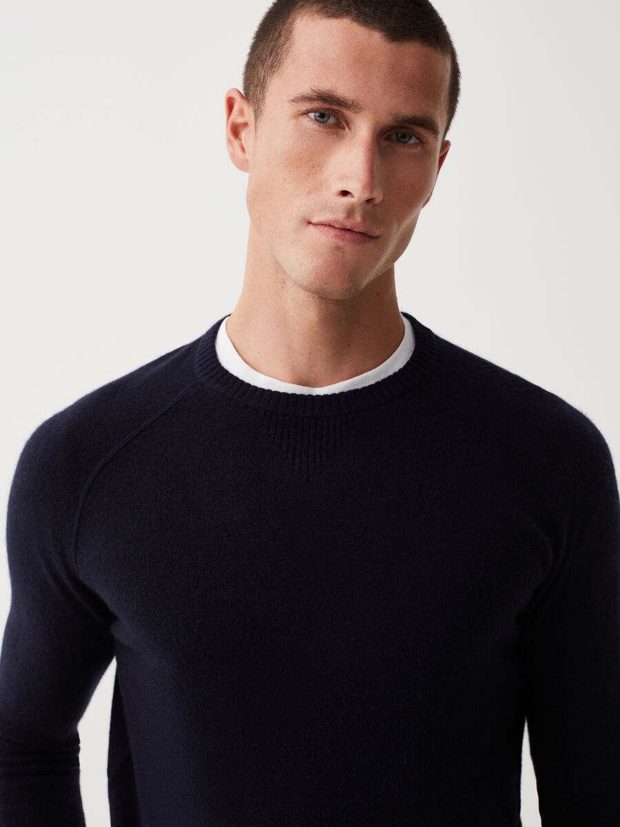 Pullover in cashmere con maniche raglan_1