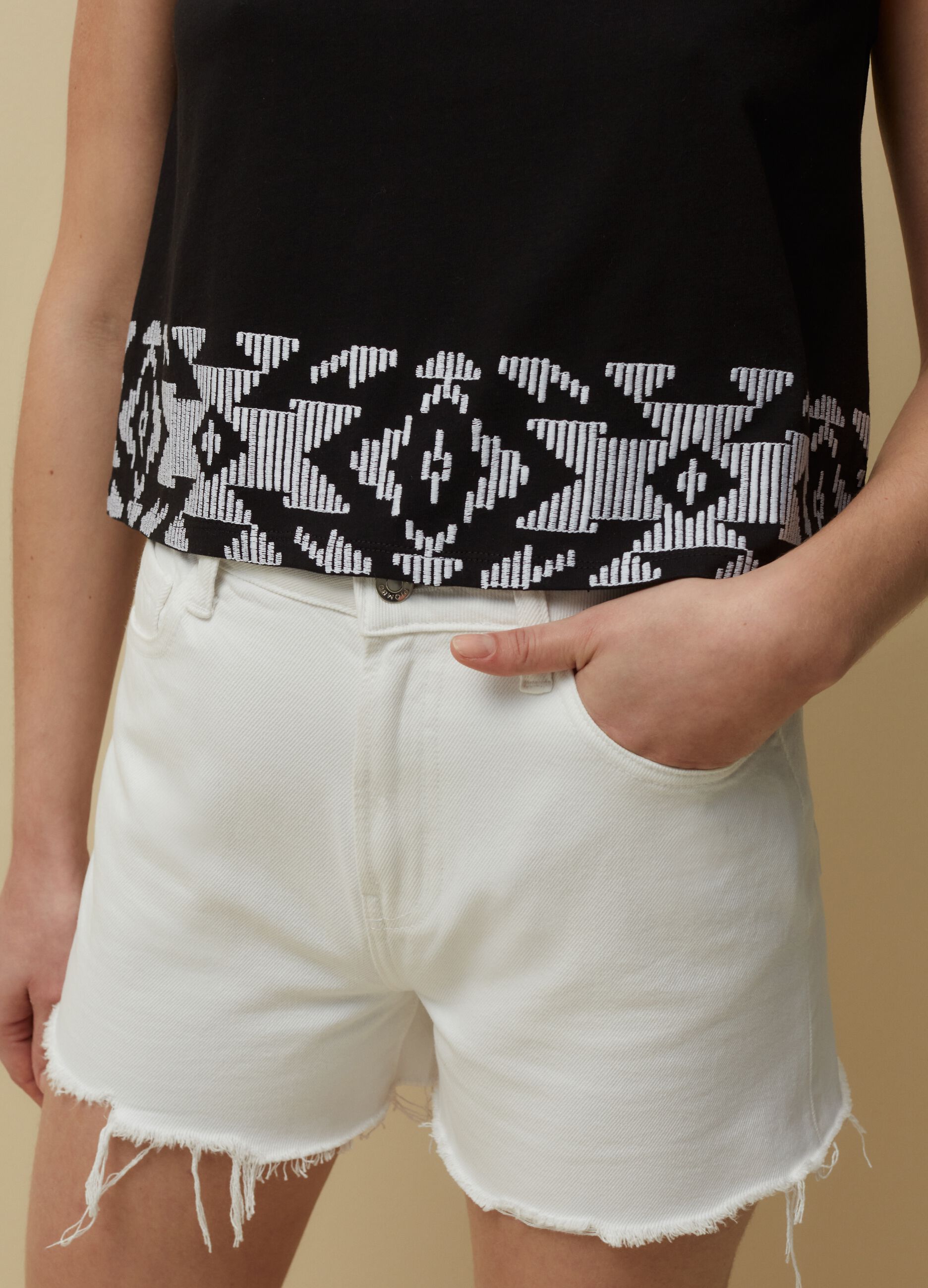 Tank top con ricamo etnico_3