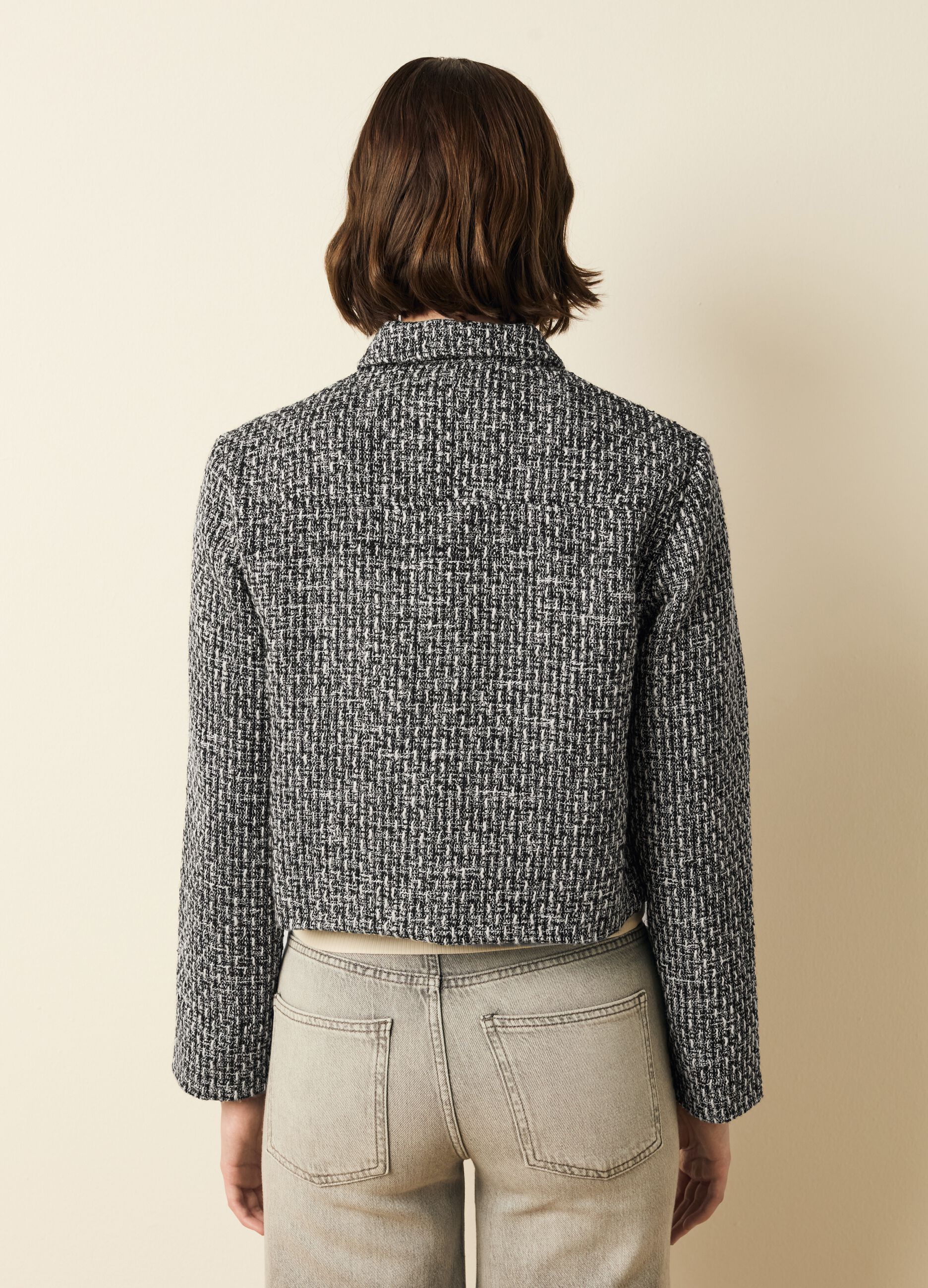 Giacca corta in tweed con trama geometrica 
