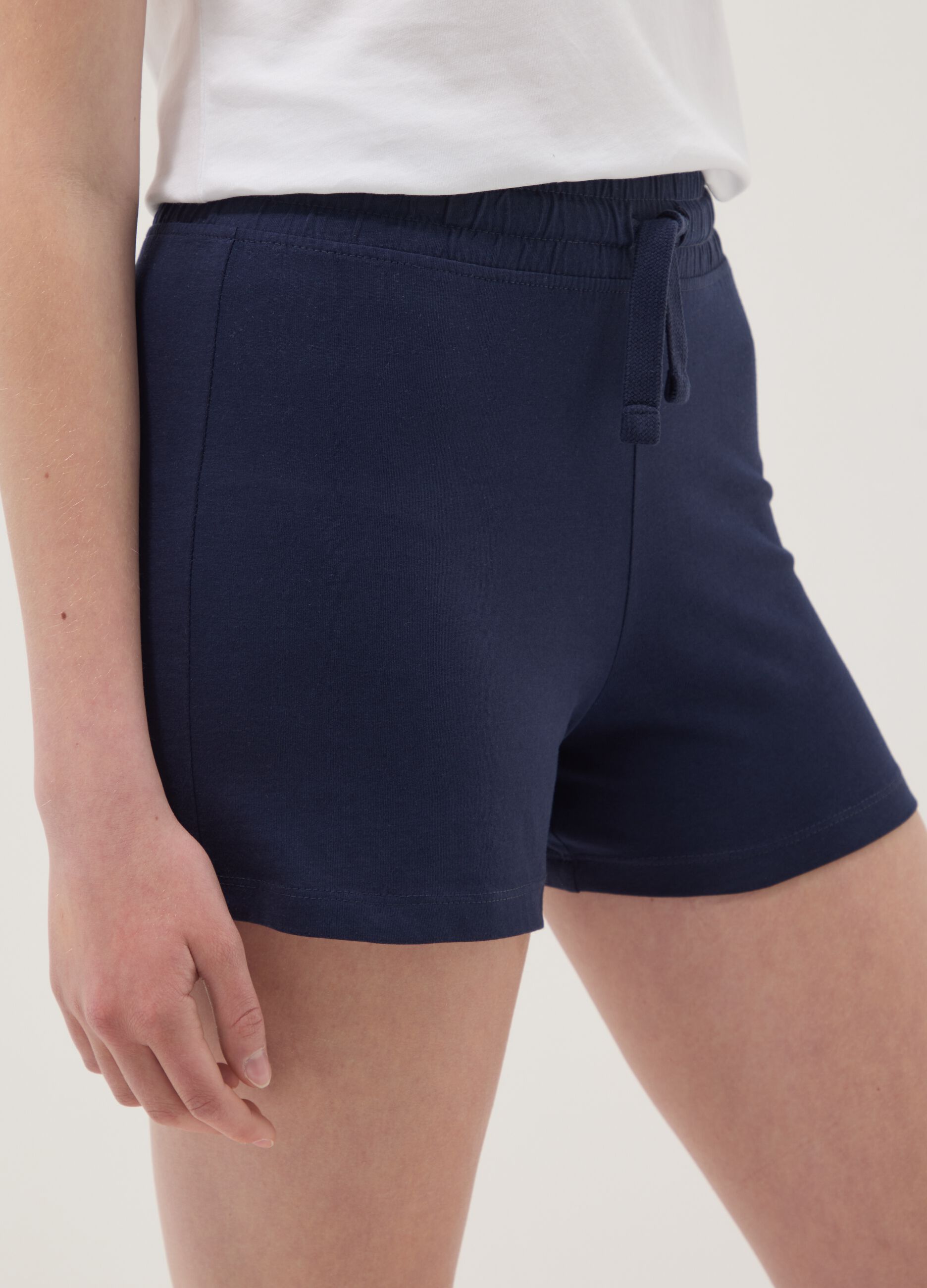 Girls&rsquo; regular-fit blue pure cotton shorts