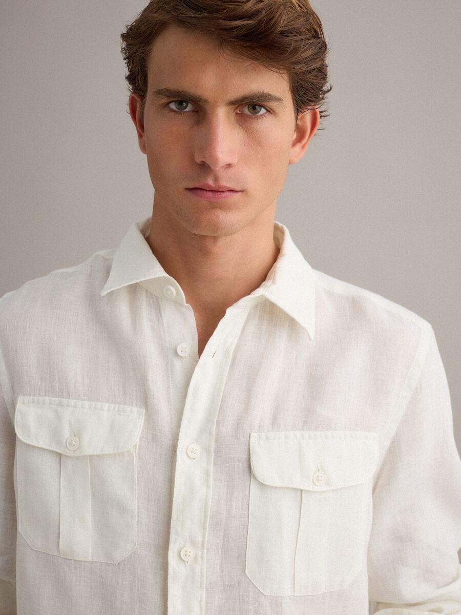 White pure linen regular-fit shirt with double chest pockets_2