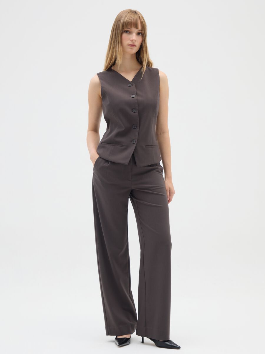 Brown trousers in stretch fabric_0