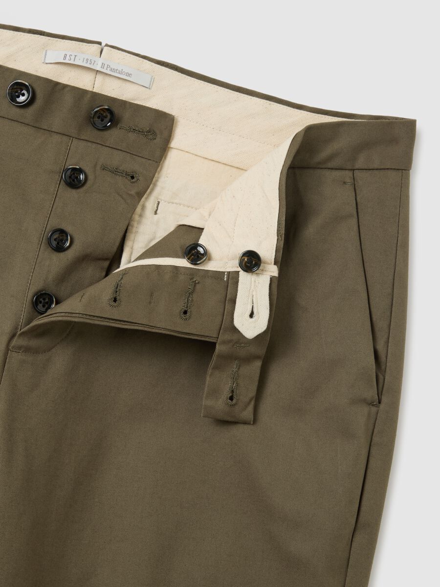 Pantaloni chino verdi in misto cotone elasticizzato slim fit_5