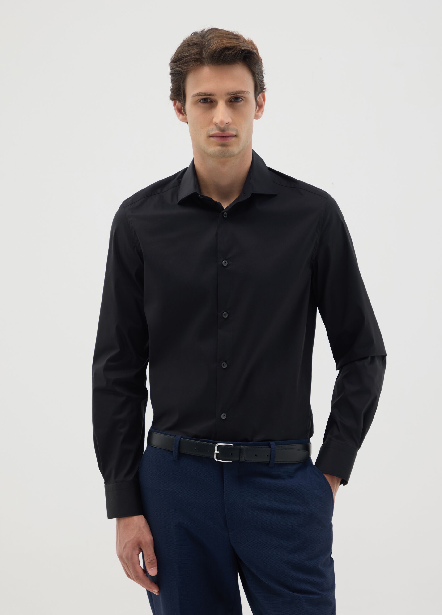 Men’s slim fit black cotton blend shirt