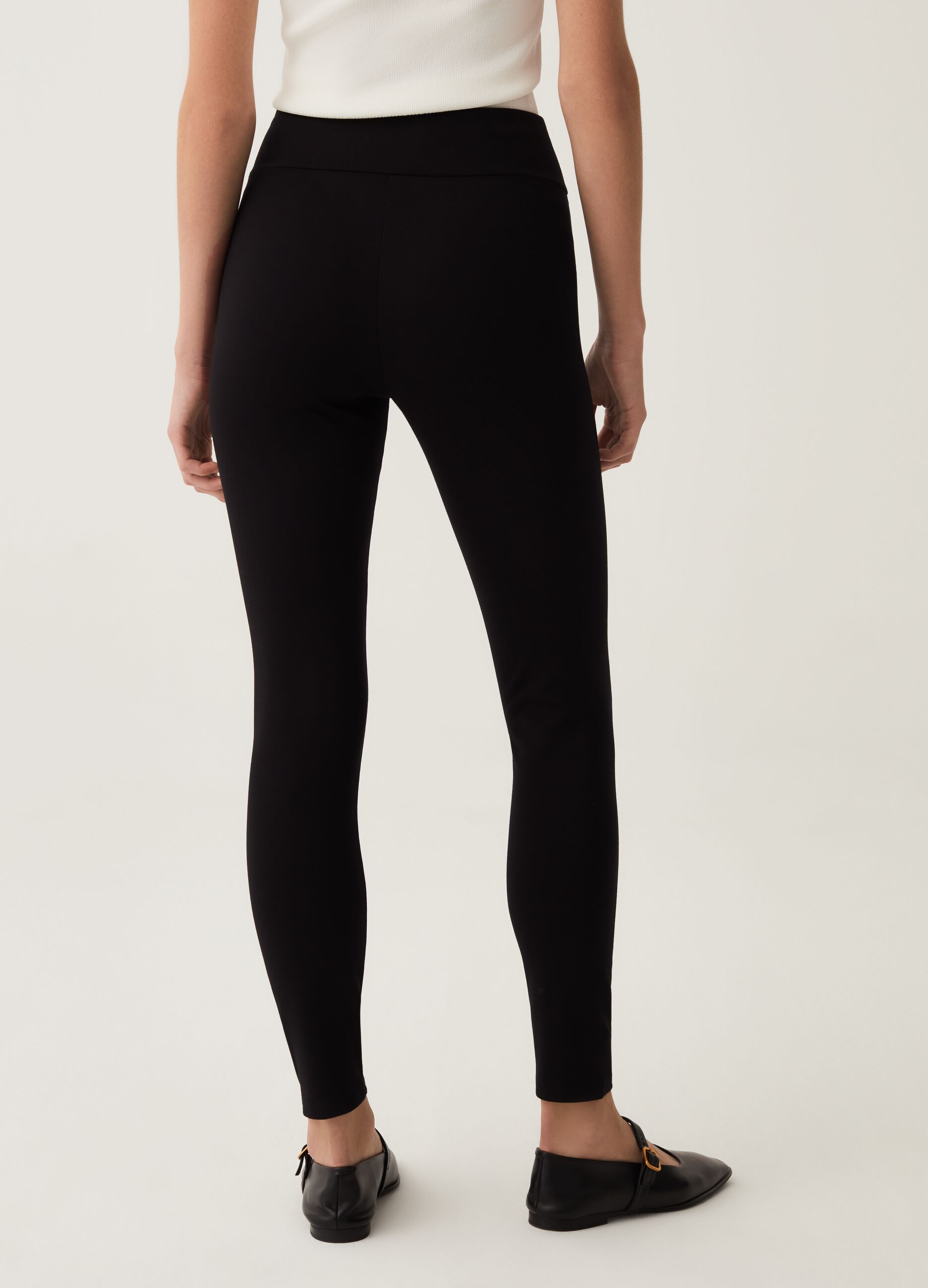 Leggins Donna Push Up a Zampa in Pelle e molti altri OVS