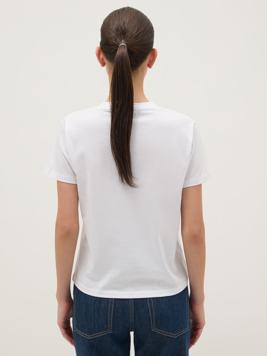 White Pure Cotton Regular Fit T-shirt with Hard Rock Cafe Logo_2