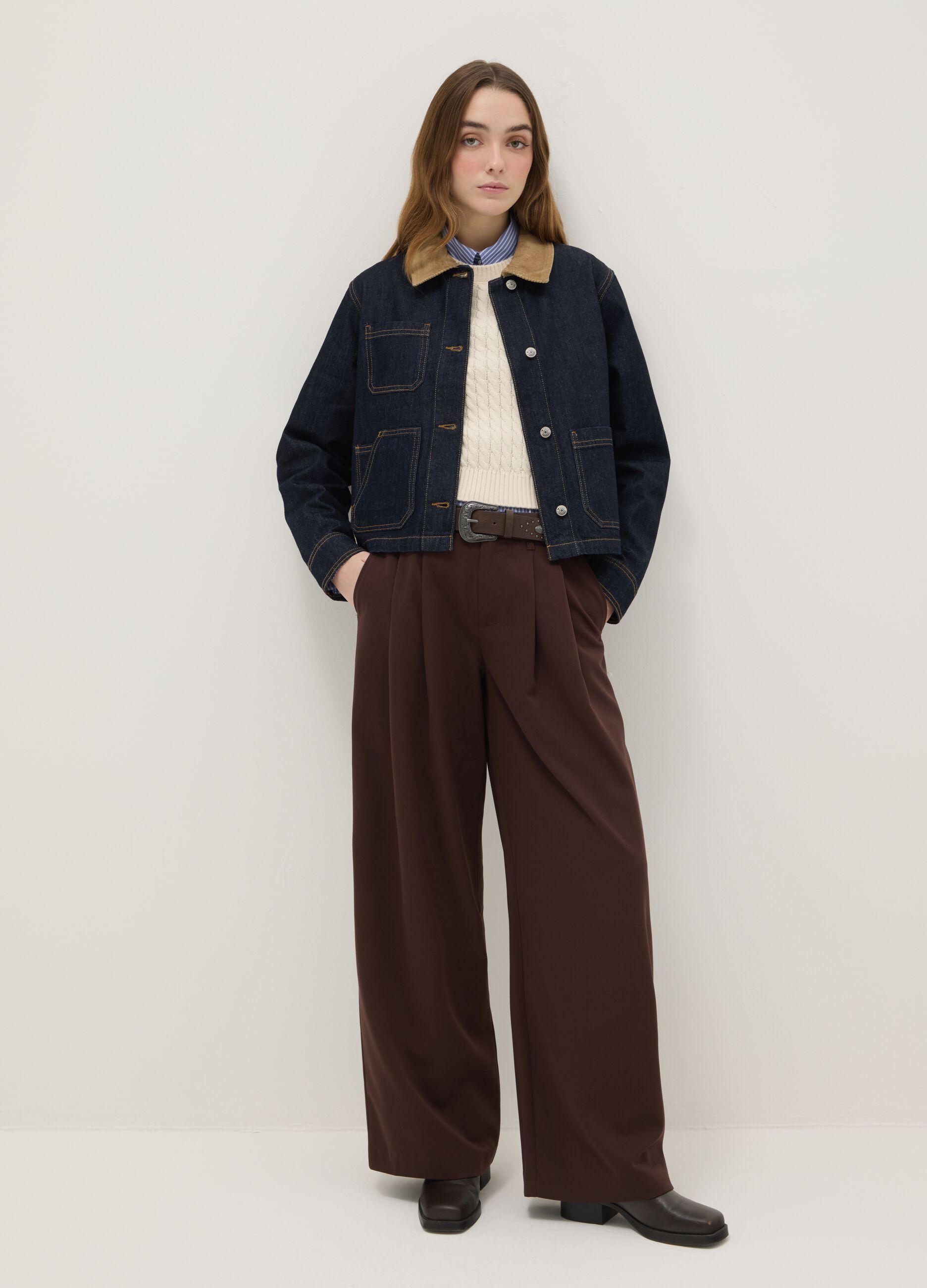 Pure cotton blue regular fit jacket with contrasting collar and pockets