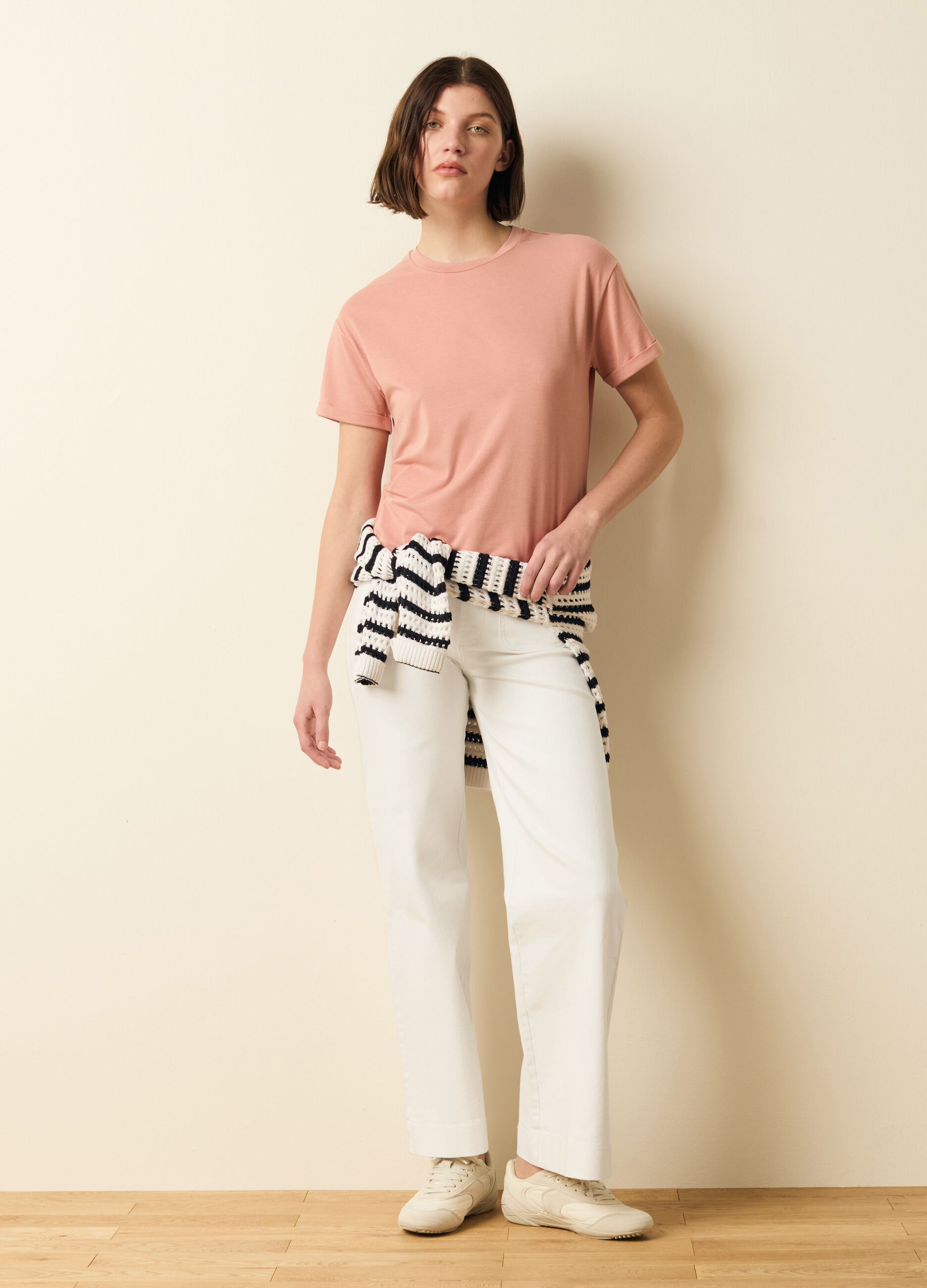 T-shirt in cotone e modal stretch