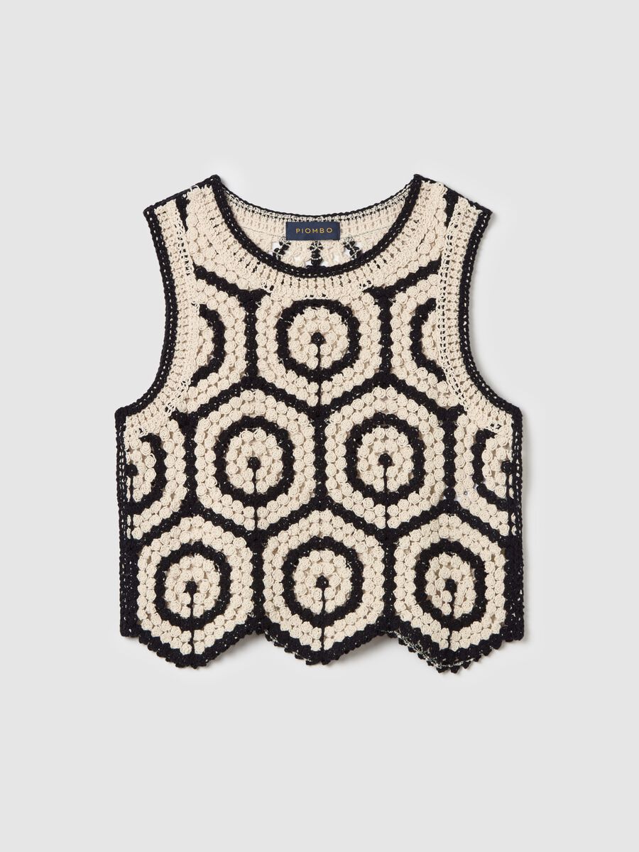 Crochet tank top with geometric motif_4