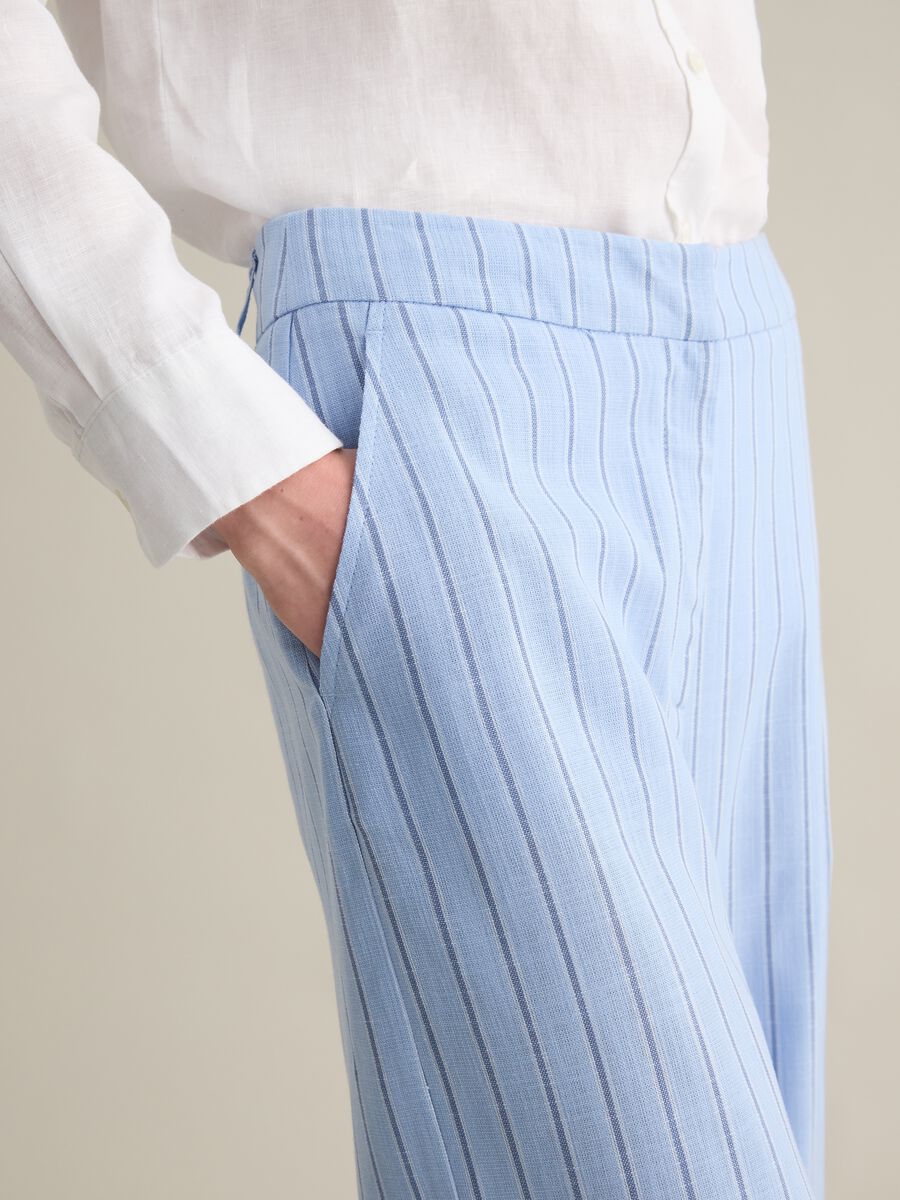 Women's wide-fit multicoloured cotton and viscose trousers with broad stripes_2