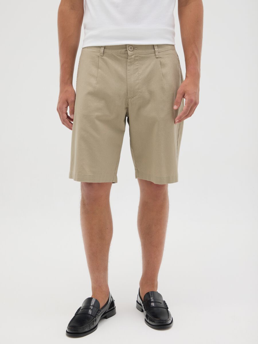 Men's beige regular fit cotton blend shorts_1