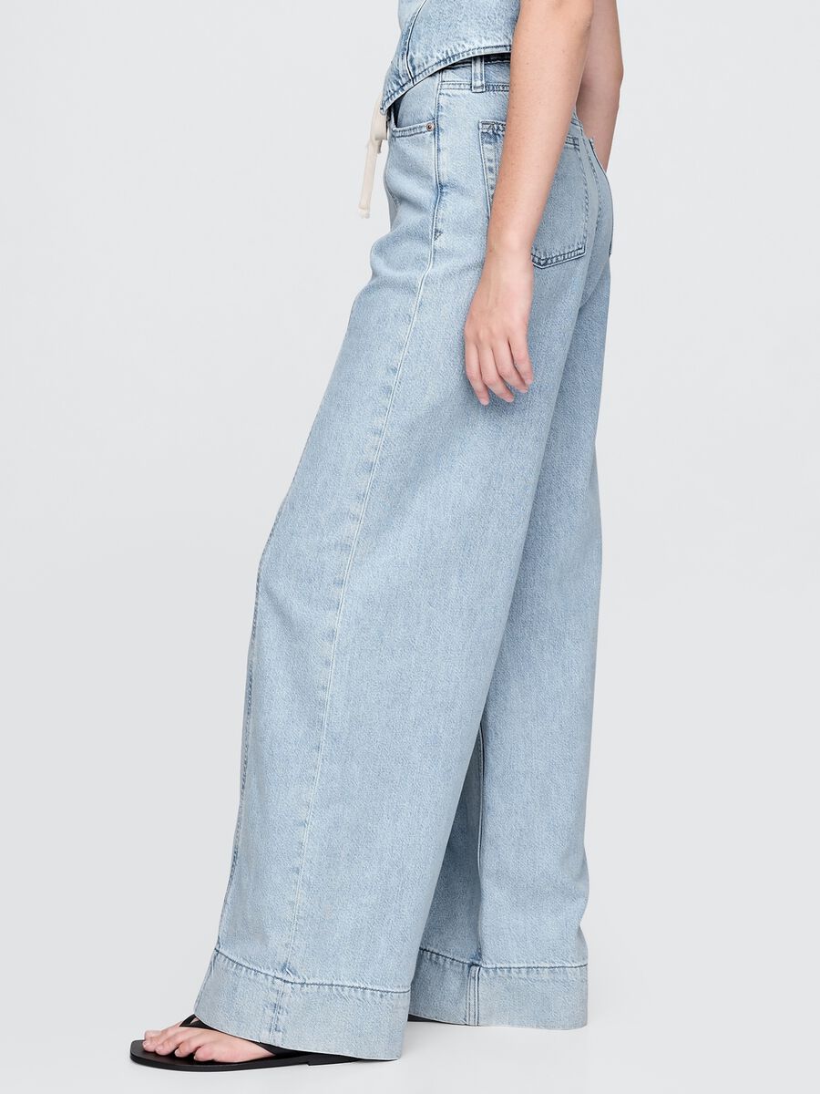 Pantaloni ampi in denim chiaro Gap_3