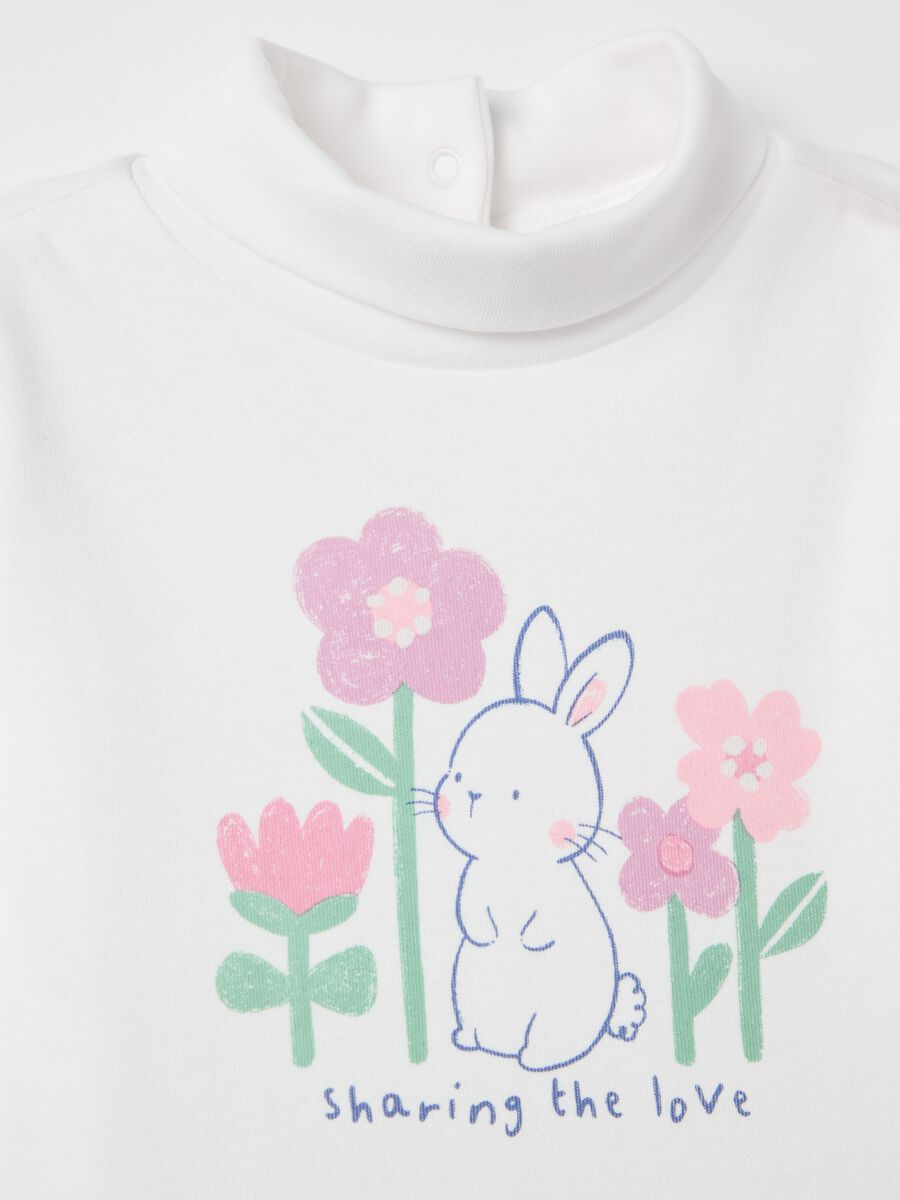 Cotton T-shirt with high neck and print_2
