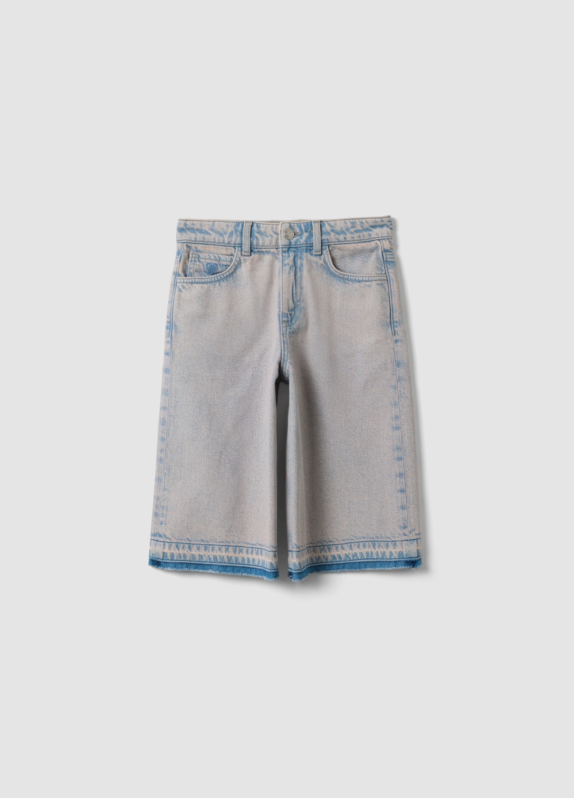 Light blue denim shorts in pure cotton