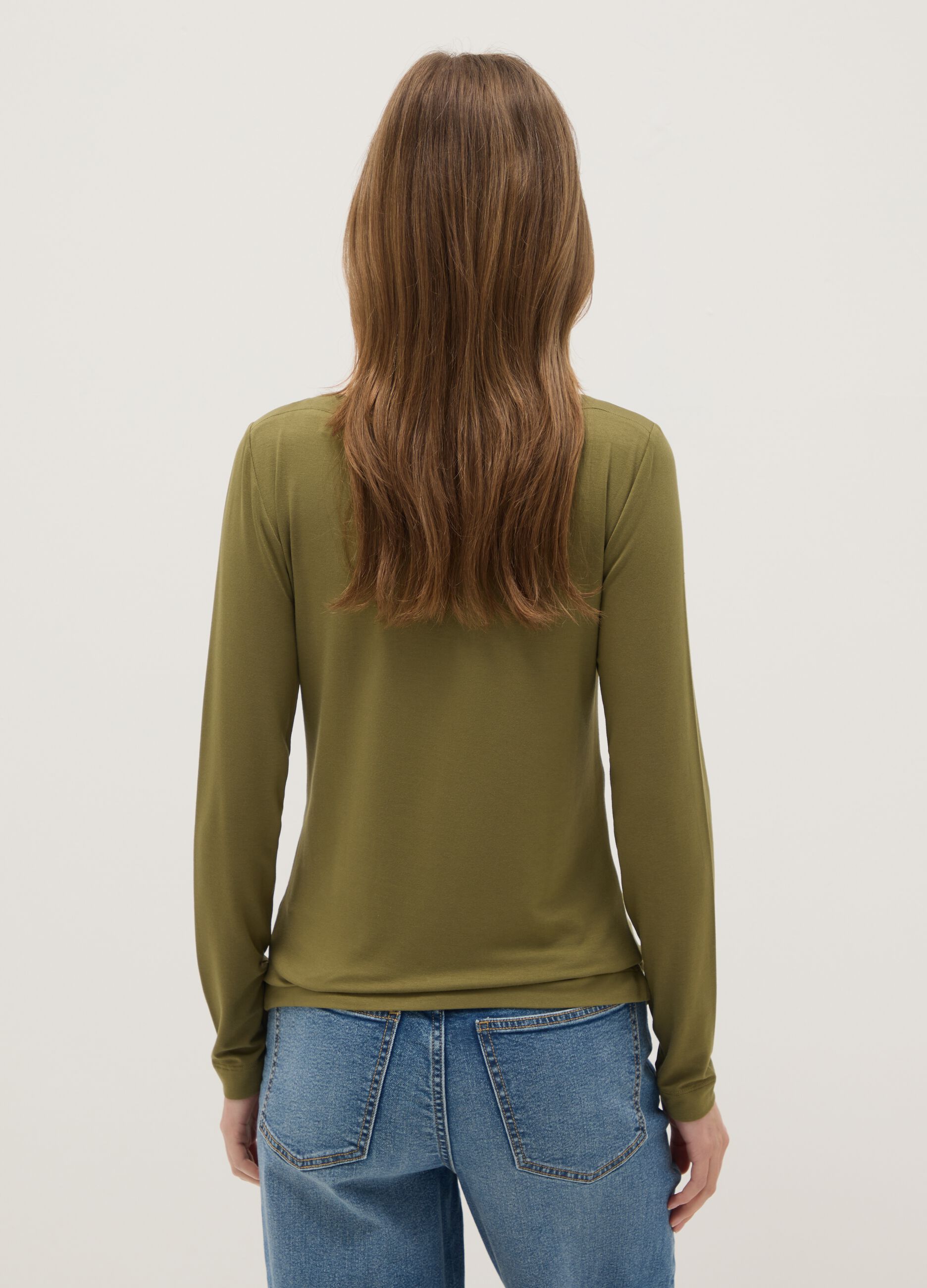 Green crew neck long sleeve regular fit t-shirt