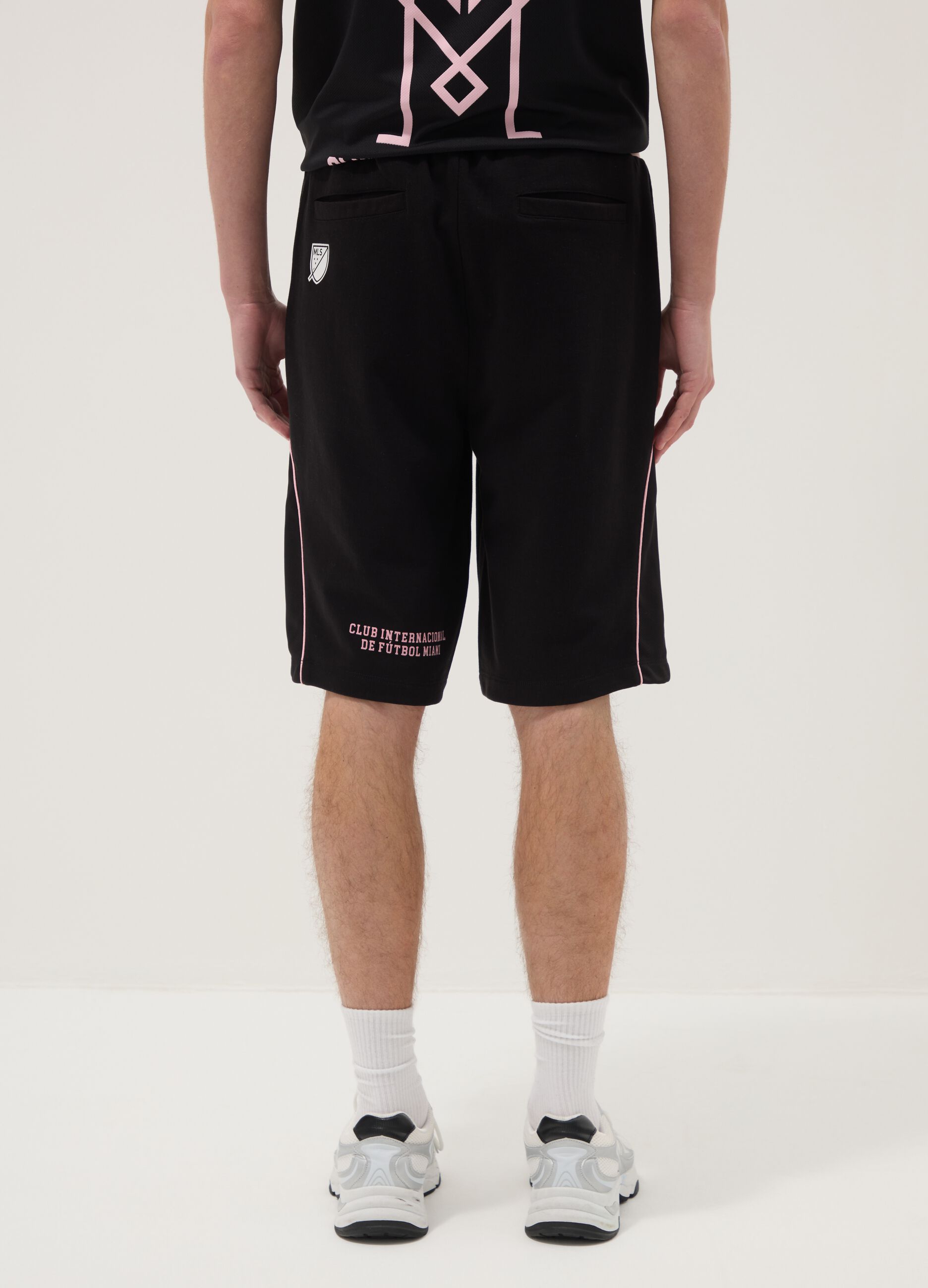 Black cotton-blend sports shorts, regular fit