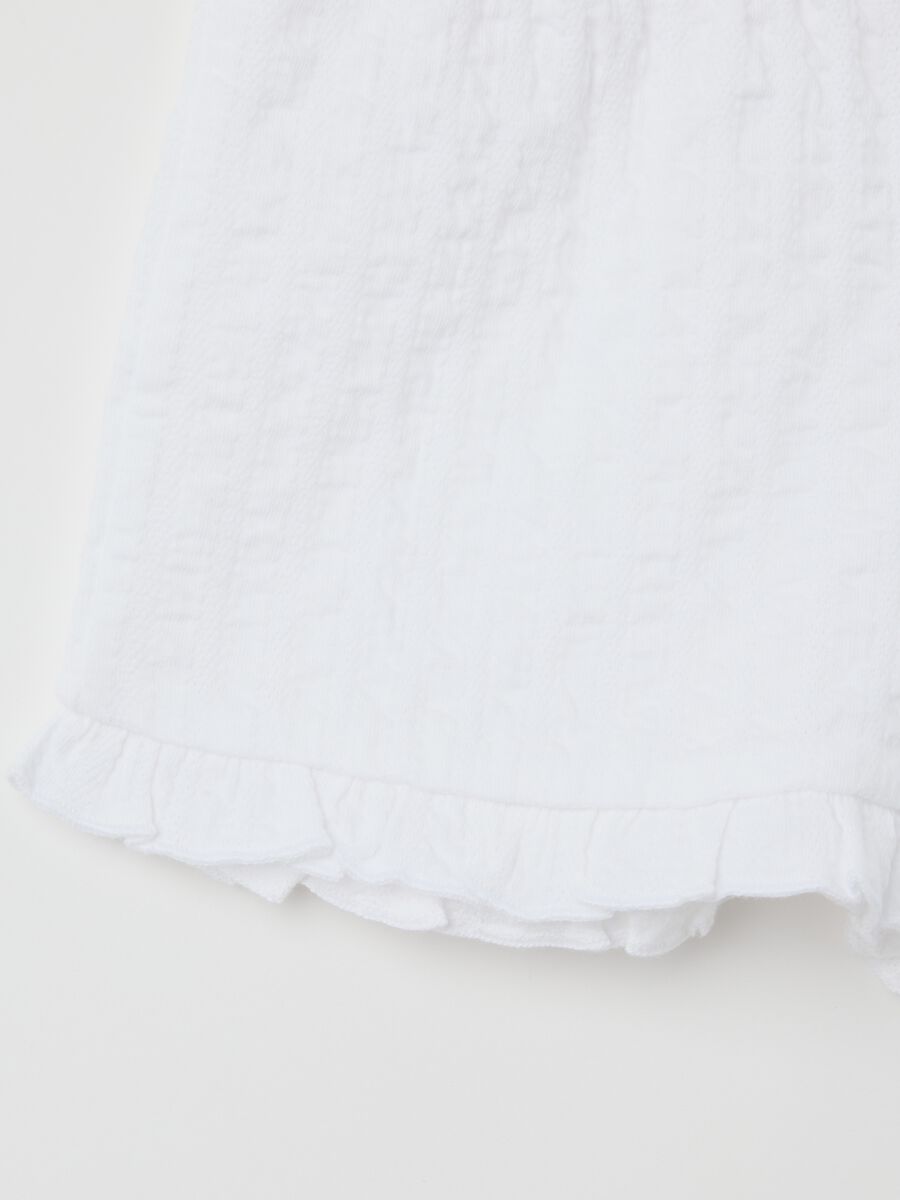 Girls’ shorts in white stretch cotton with regular fit_3