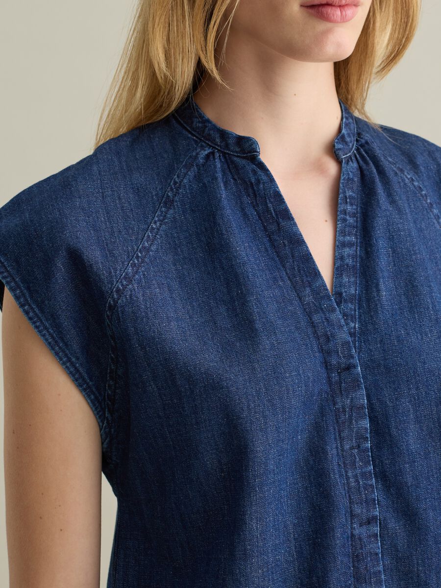 Short Sleeve Denim Shirt in Graphite_3