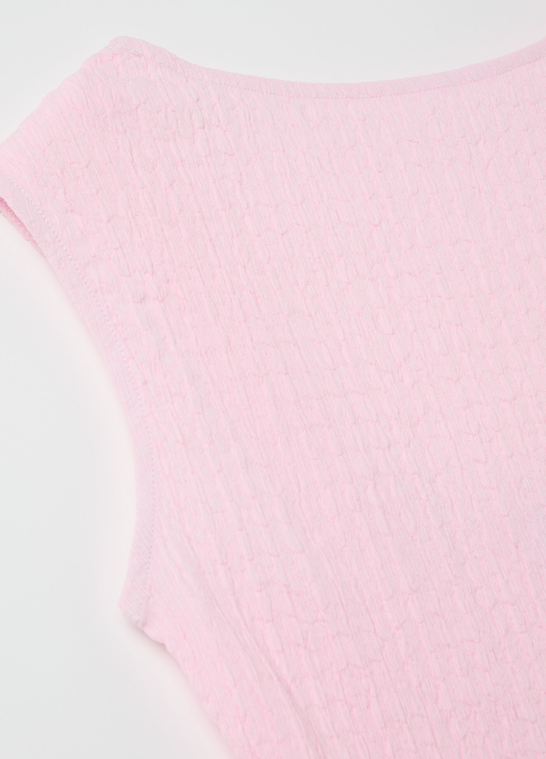 Crinkle-effect cropped tank top