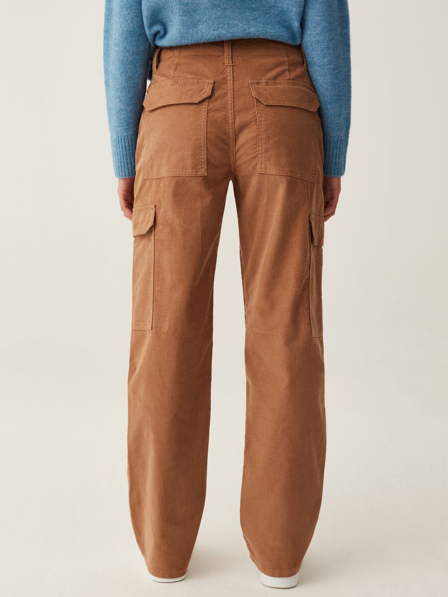 Pantaloni cargo in corduroy_2