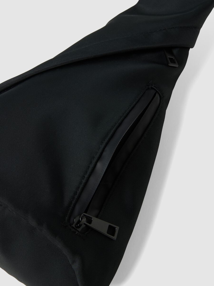 Borsa sportiva nera monospalla_2