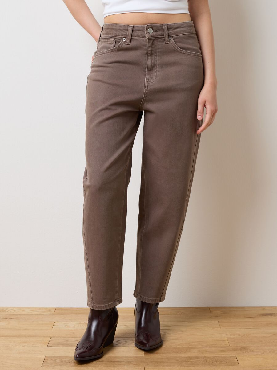Pantaloni marrone a palloncino in cotone elasticizzato_1