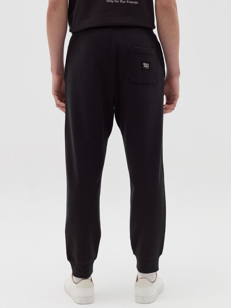 Fleece joggers with print_3