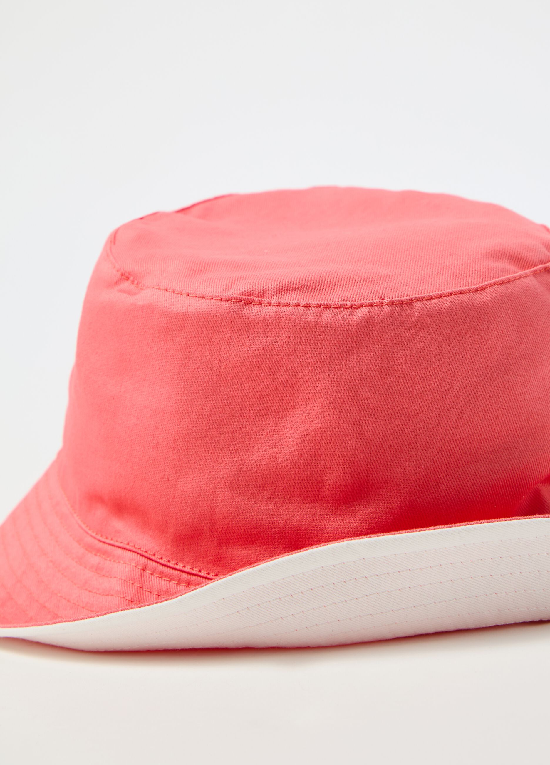 Essential reversible hat