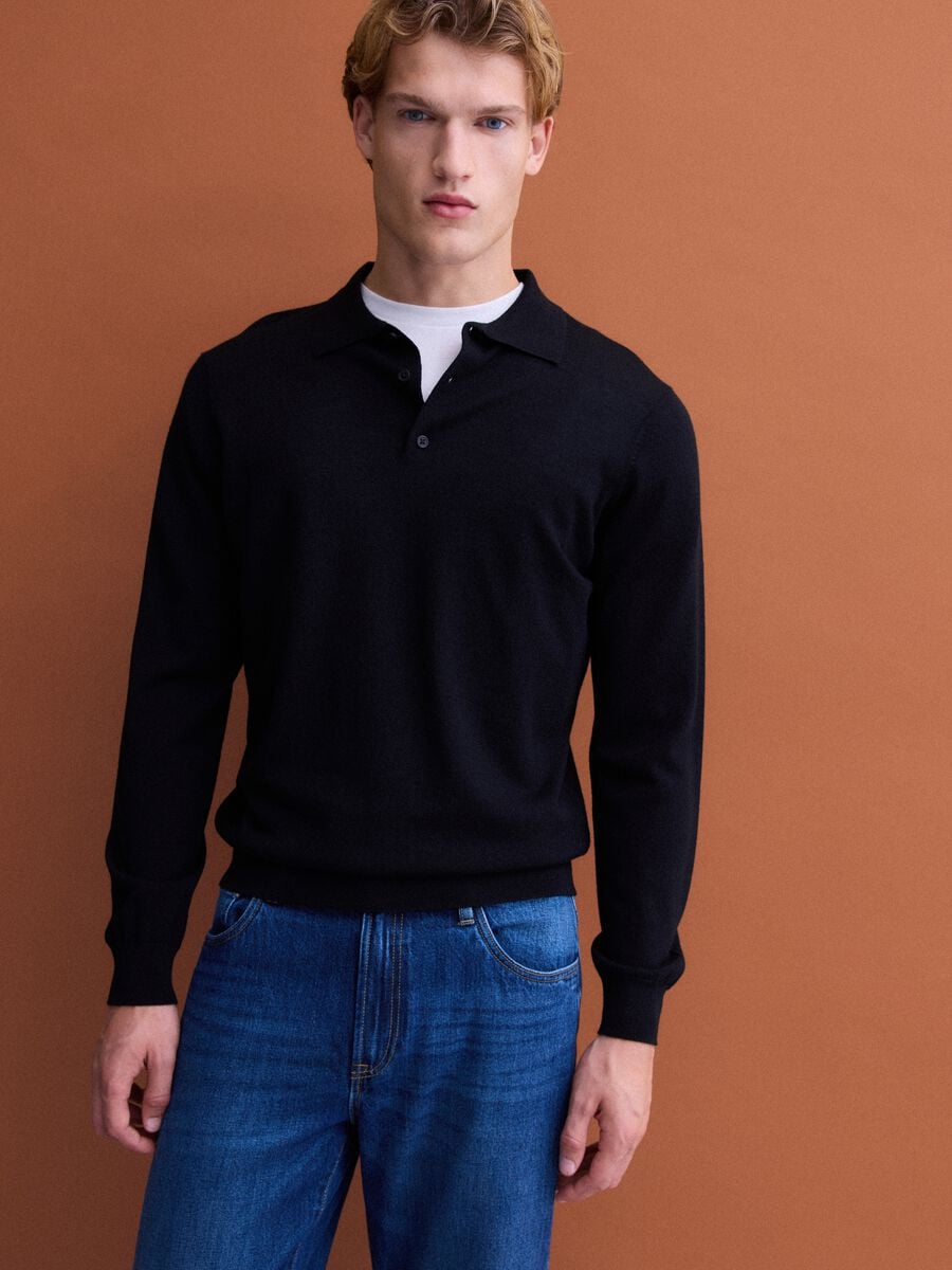 Black pure merino wool polo jumper with polo collar_2