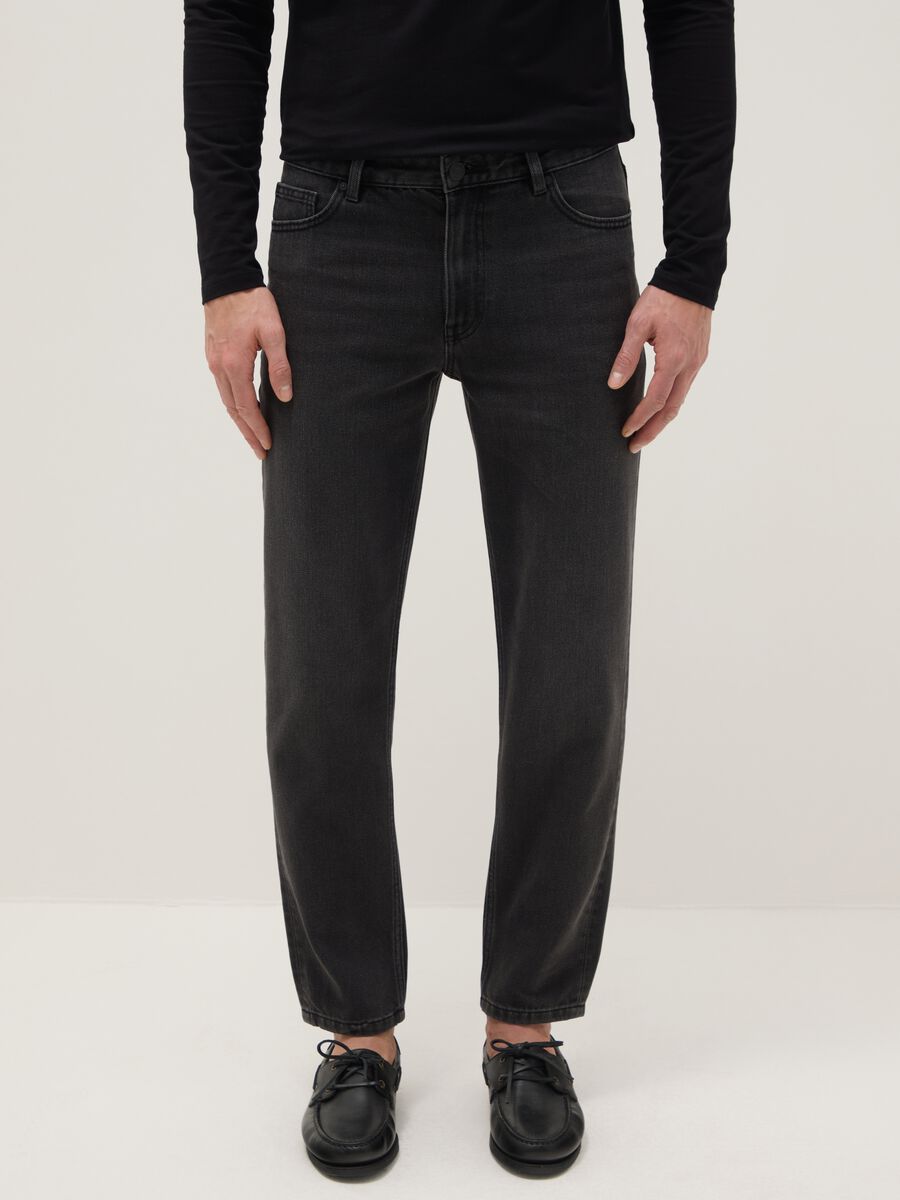 Jeans in misto cotone denim nero relaxed fit elasticizzati_2
