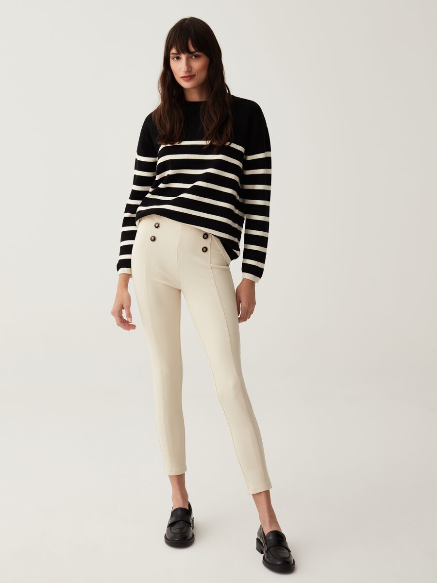 Leggings cropped con bottoni_0