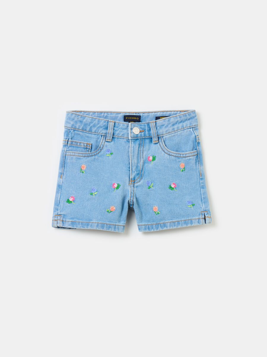 Denim shorts with flowers embroidery_4