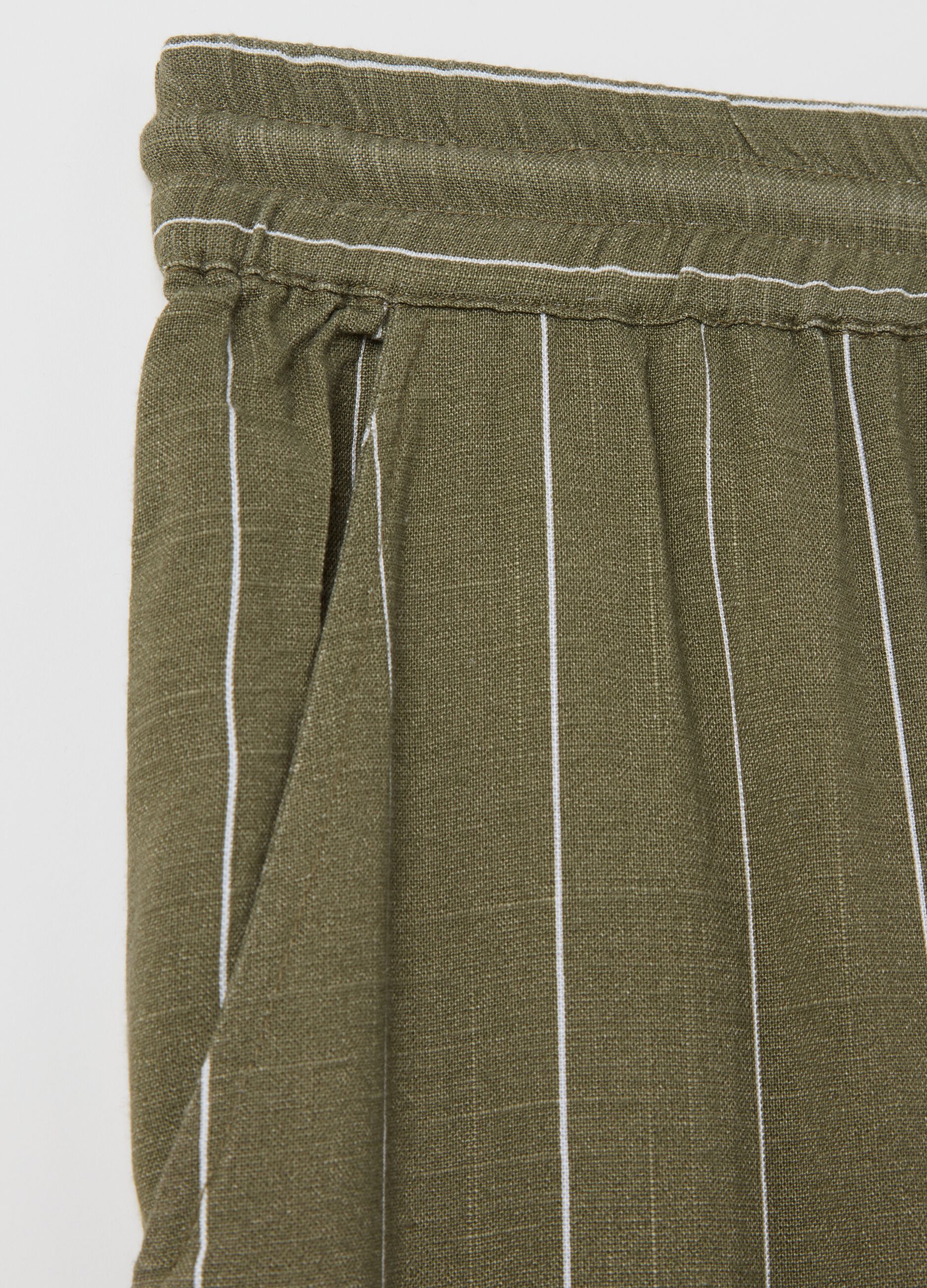 Curvy green wide-leg culotte pinstriped trousers