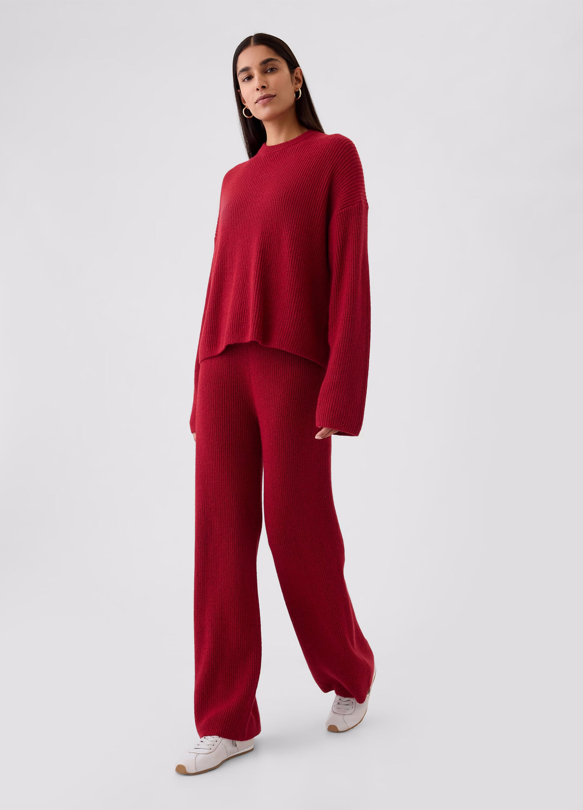 Pullover with ribbed design