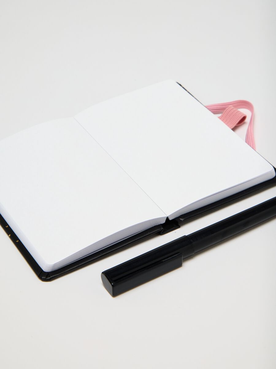 Set quaderno e penna con stampa animali_1