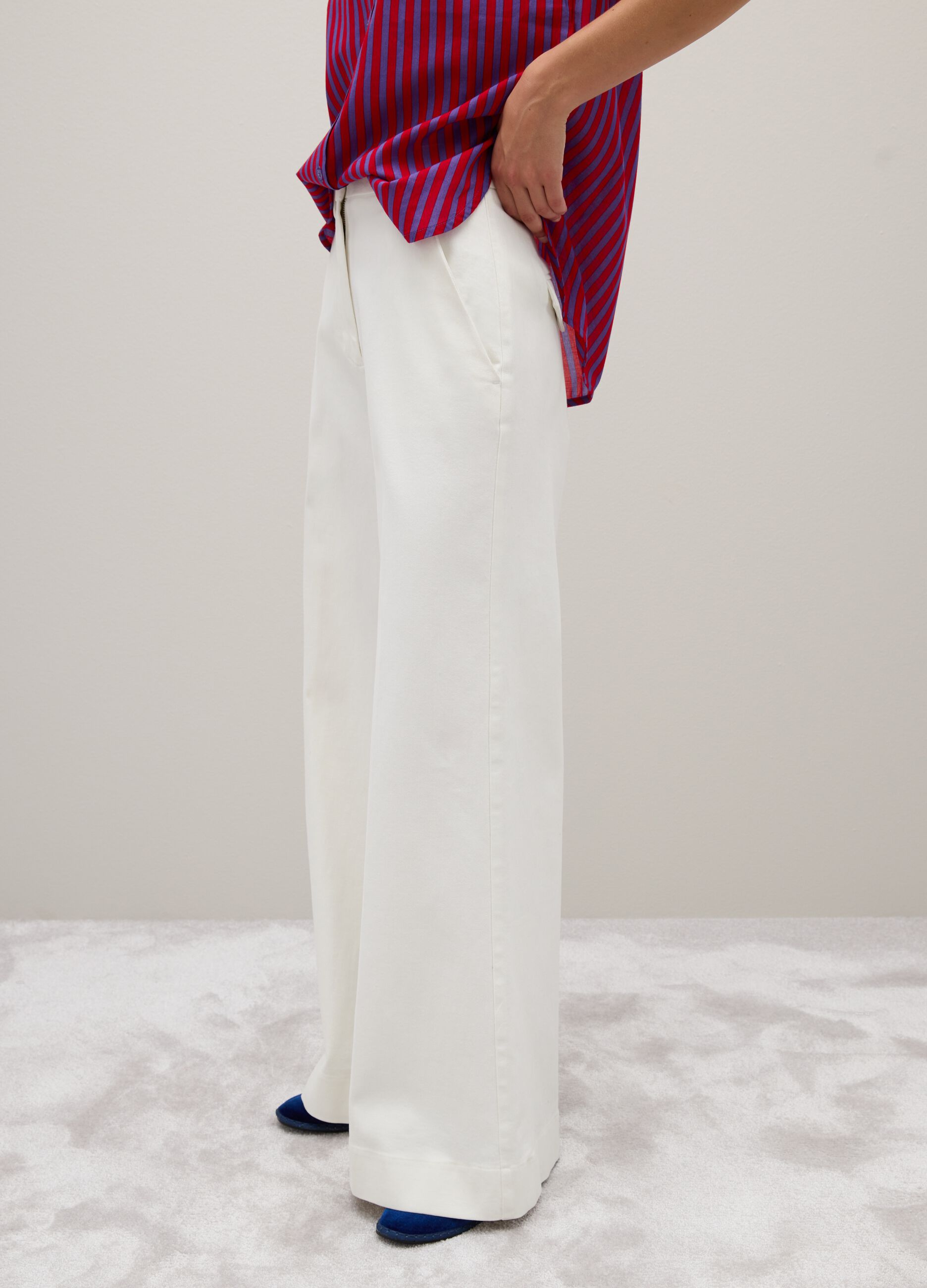 Wide-Leg White Denim Jeans in Cotton Blend 