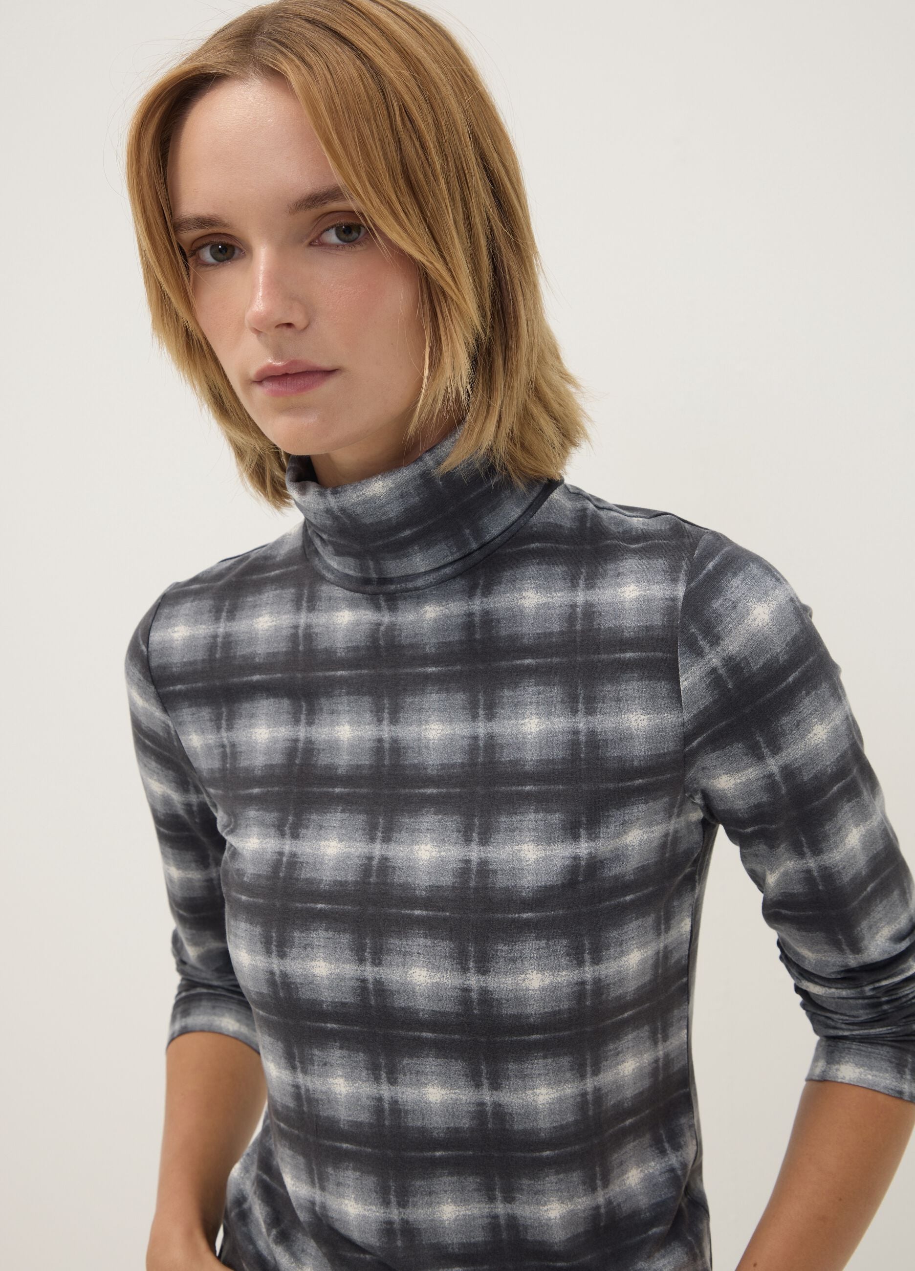 Grey stretch viscose crew-neck T-shirt