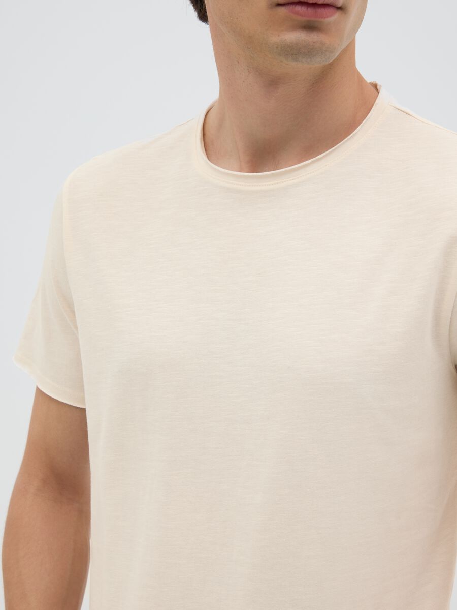 Men's pure cotton white T-shirt regular fit_2