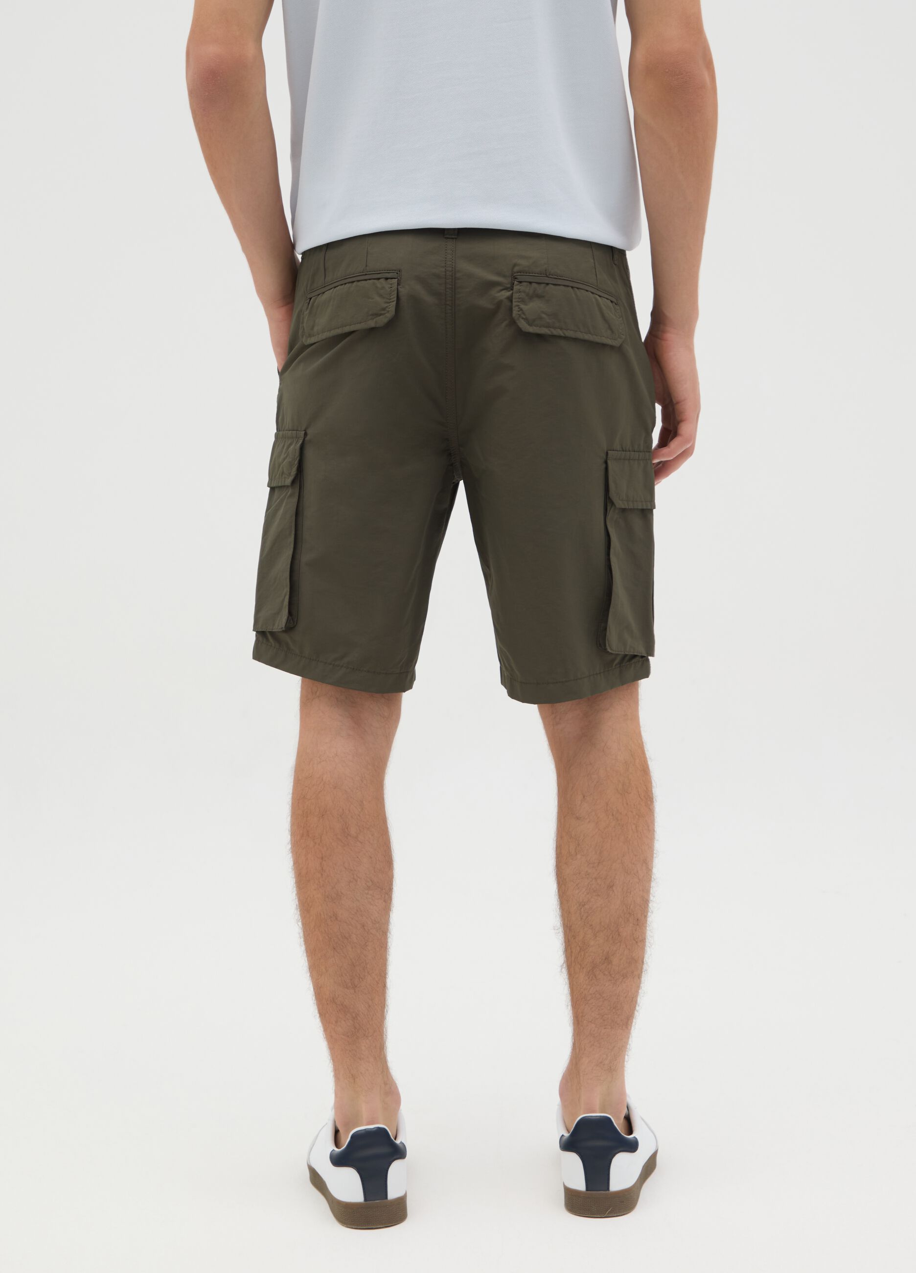 Men's regular fit green cotton blend Bermuda shorts