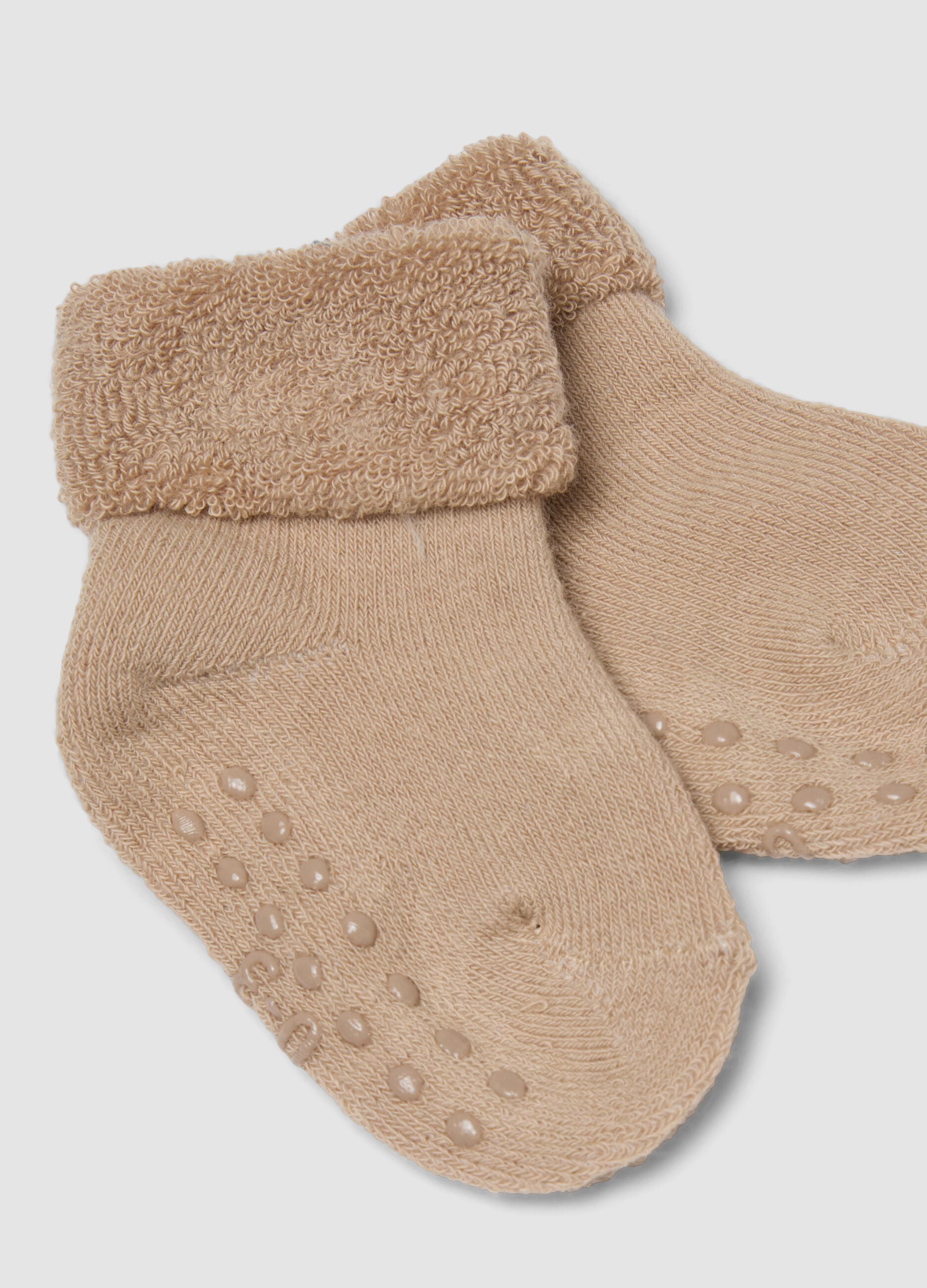 Pack of four multicolour short socks in stretch organic cotton for babies