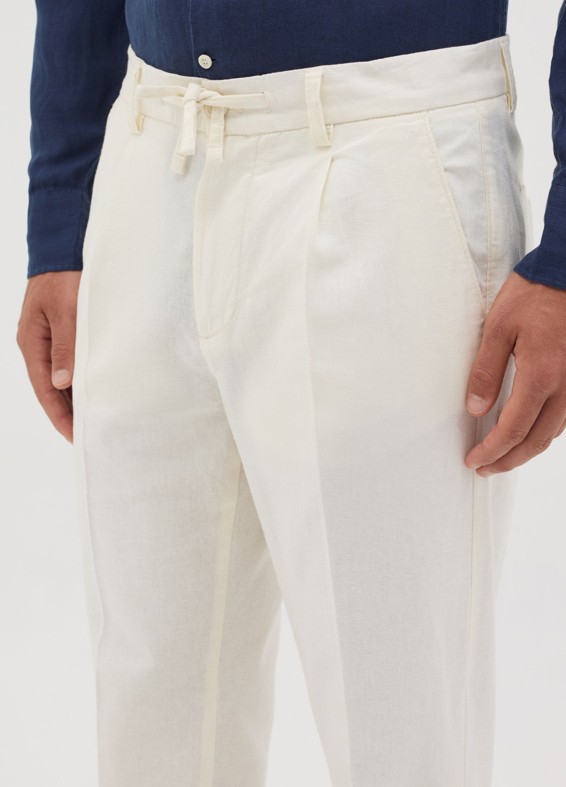 White slim-fit chino trousers with drawstring