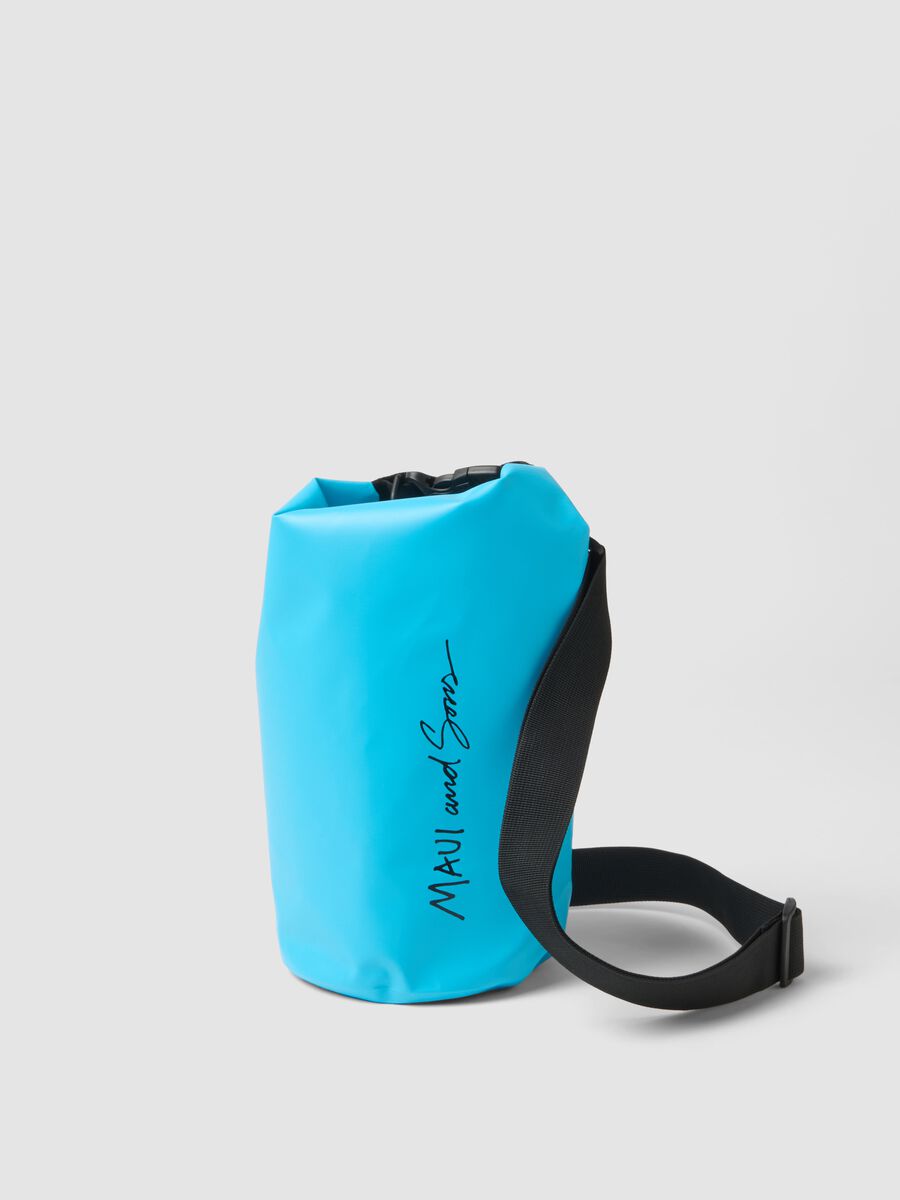 Borsa impermeabile azzurra con tracolla regolabile_2
