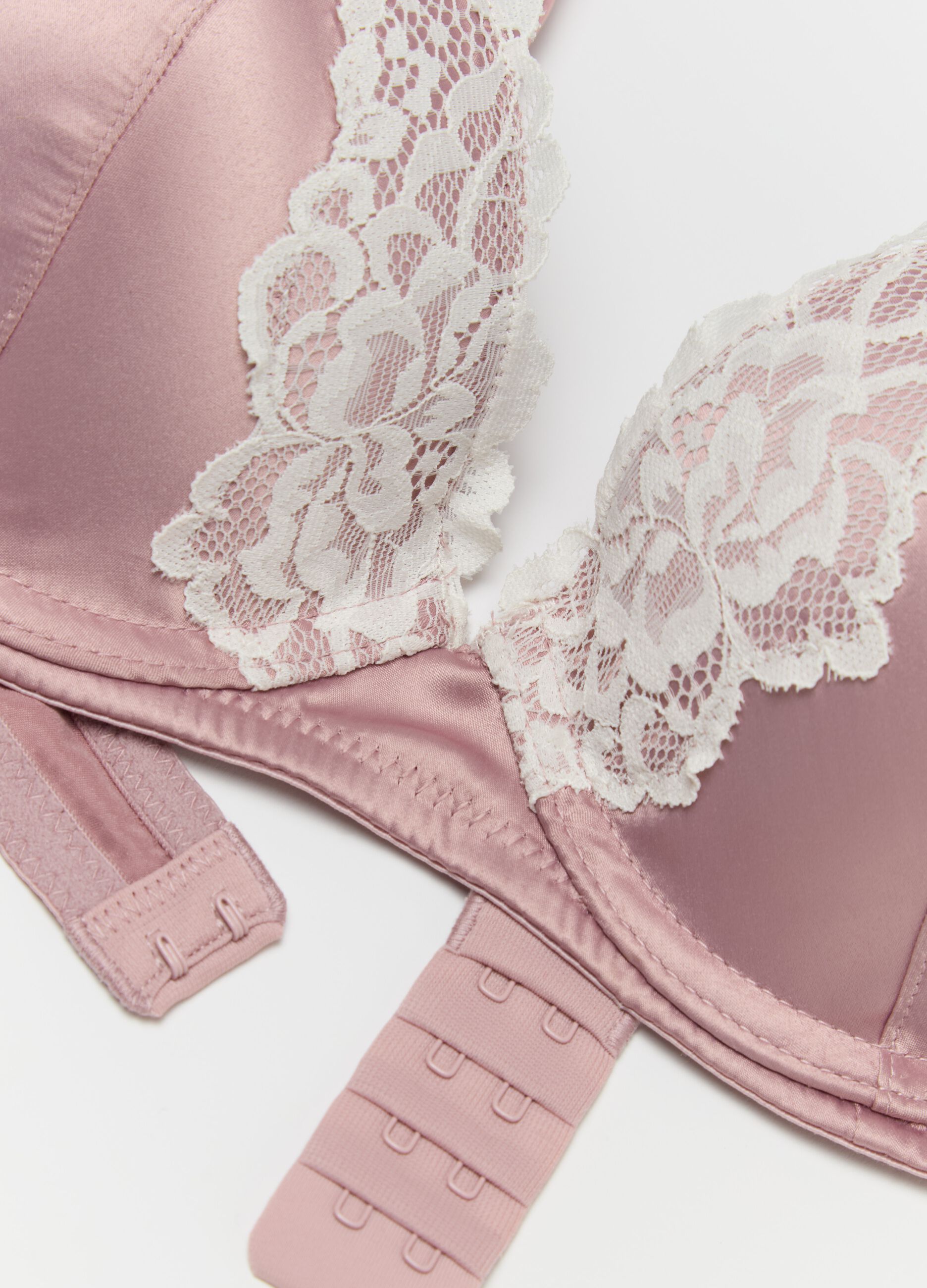 Barbara Push-Up bra in satin with lace