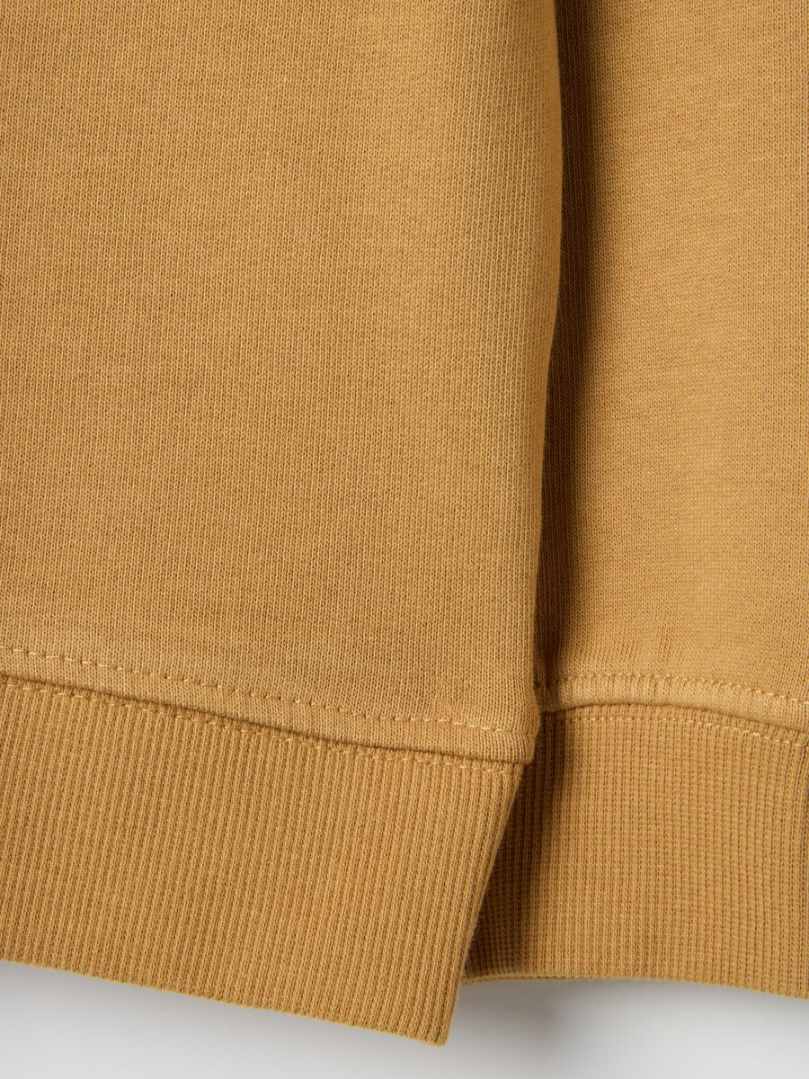 Brown crew neck cotton sweatshirt for children in over fit_3