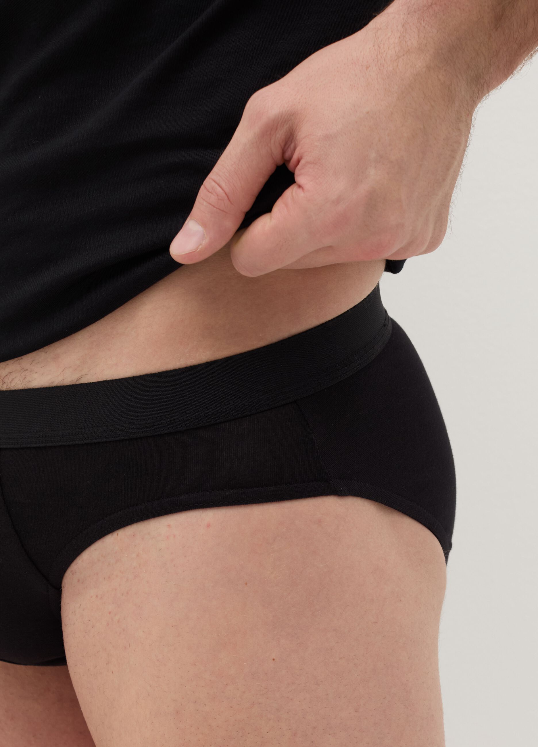 Three-pack briefs in stretch cotton