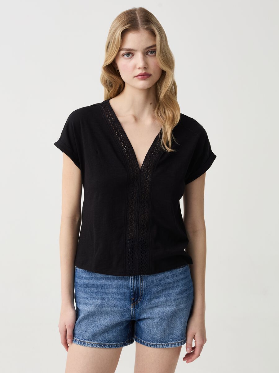 Cotton T-shirt with crochet insert_0