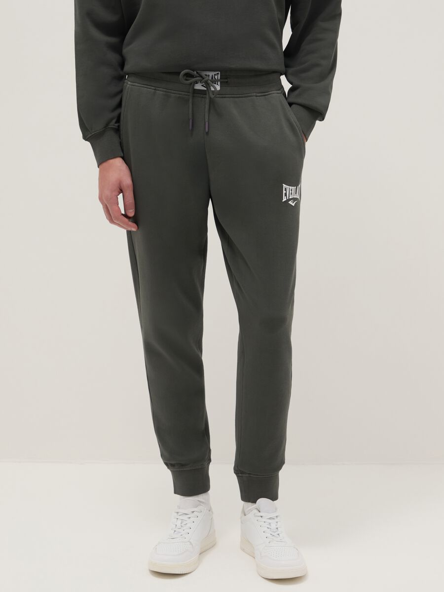 Grey cotton blend jogger trousers with regular fit and Everlast logo_1